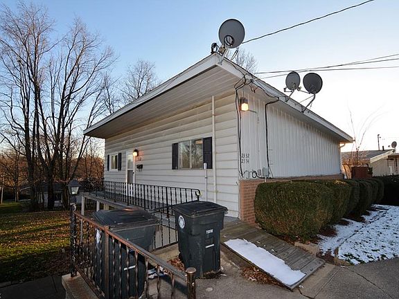 2nd image of 2332 & 2334 Newton St