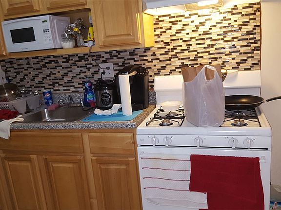 4th image of 2109 Bergenline Ave APT 3R