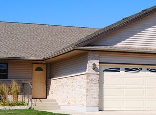 264 Deerpath Ln E, Dekalb, IL 60115