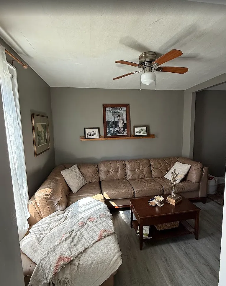 3 bed, 1058 sqft, $1,650 — Photo 2