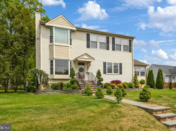 113 Grant Ave, Moorestown, NJ 08057