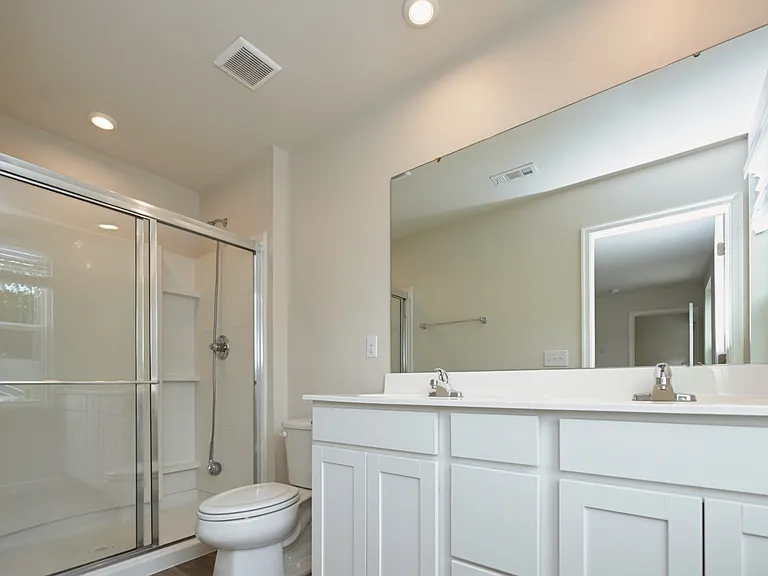 2161 Brokeshire Dr — Photo 39