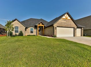 309 Braxton Way, Yukon, OK 73099