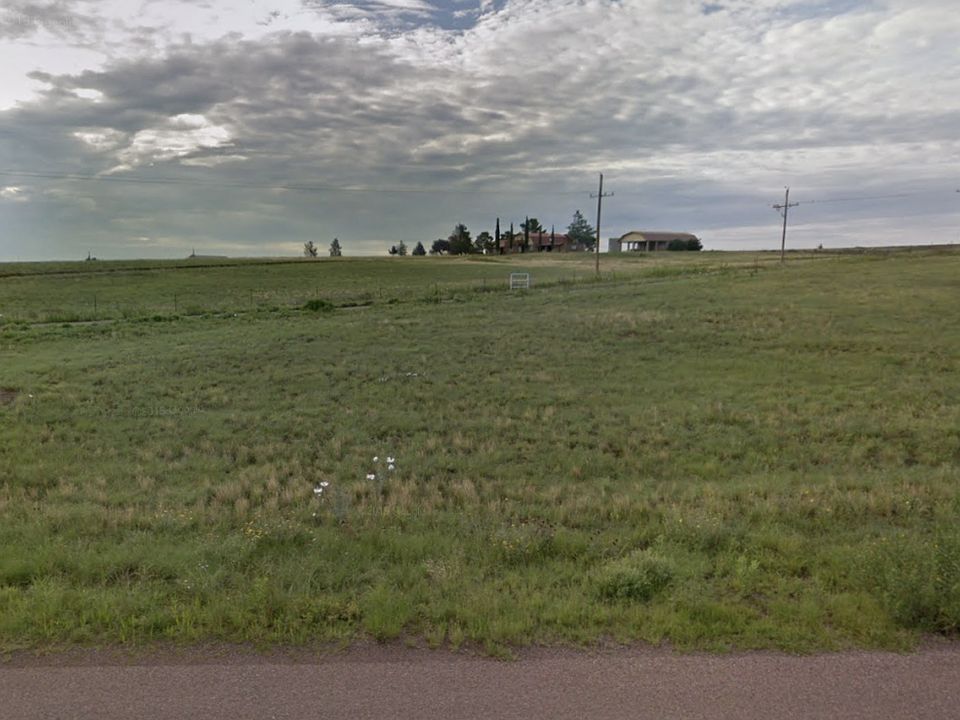 1st image of 4 Black Oak Dr