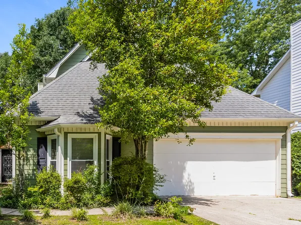 4805 Shallow Farm Dr, Kennesaw, GA 30144