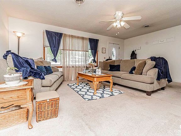 4th image of 533 Sheridan Dr