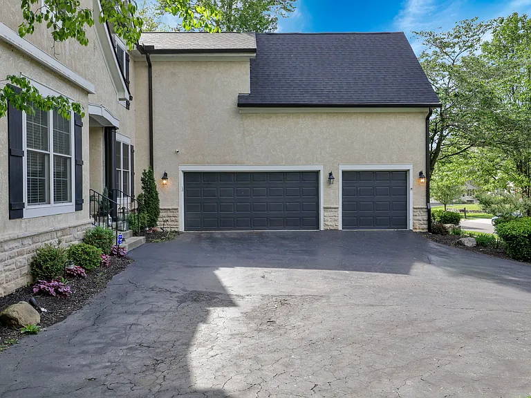 7097 Pleasant Colony Cir — Photo 85