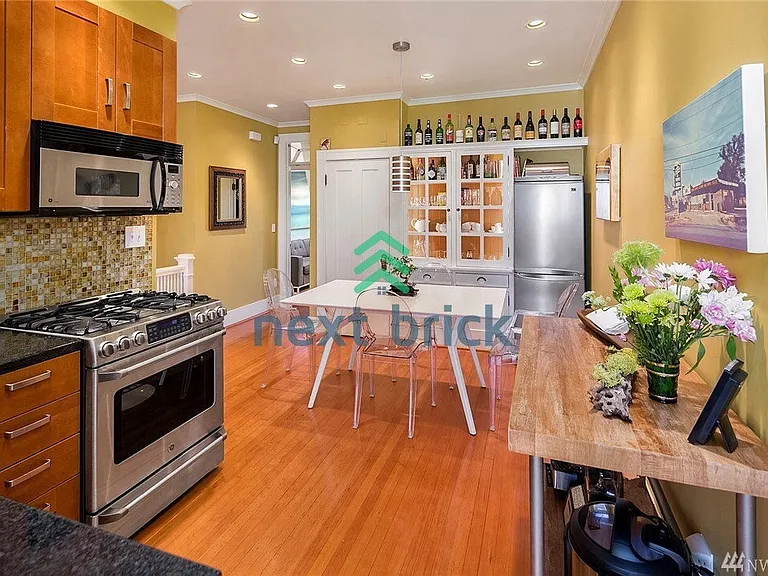 2913 Franklin Ave E #B — Photo 4