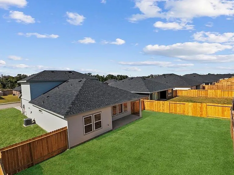 1039 Great Barracuda Ln — Photo 41