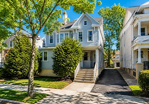 472 Sanford Ave Photo 1