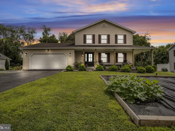 14 Cobblestone Dr, Carlisle, PA 17015