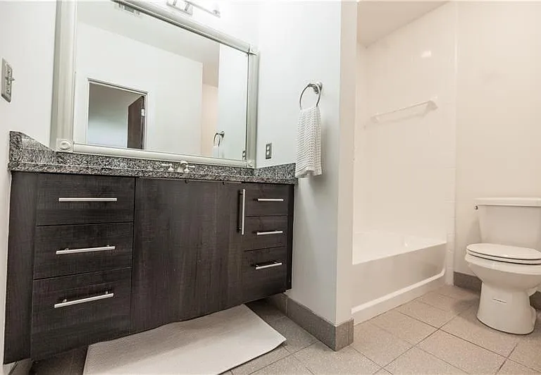 1221 Caroline St NE #201 — Photo 21