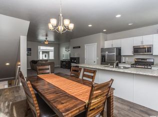 3682 W Golden Sky Ln, South Jordan, UT 84009