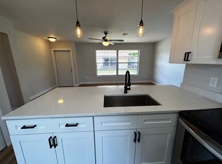 328 Cape Coral Pkwy W APT 4, Cape Coral, FL 33914