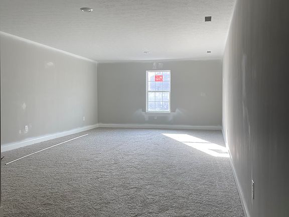 4th image of 1099 Macoun Dr