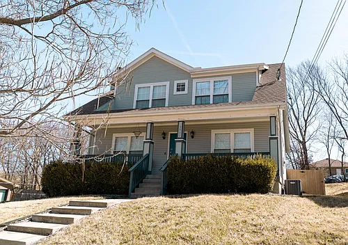 3901 Lloyd St Photo 1