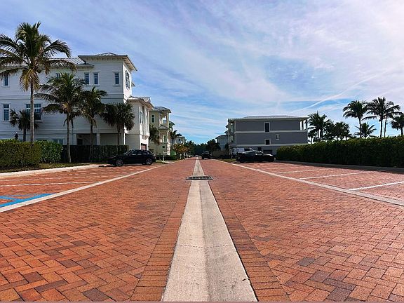 2nd image of 4865 Watersong Way