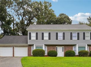 1416 Manchester Ct SW, Lilburn, GA 30047