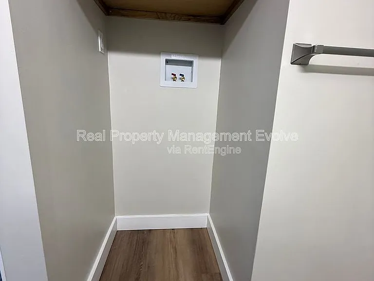 828 E Joan D Arc Ave — Photo 14