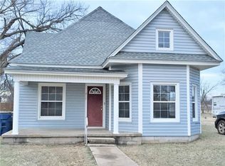 317 N Broadway St, Crescent, OK 73028