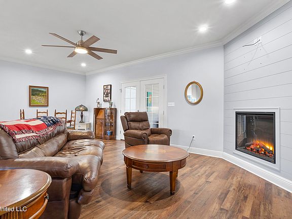 5th image of 20218 Twin Lakes Dr