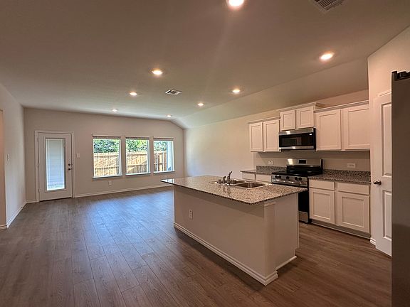 2nd image of 3230 Catamount Dr