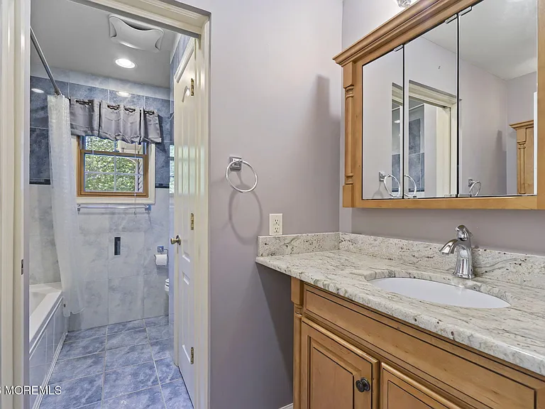 710 Hopping Rd — Photo 21