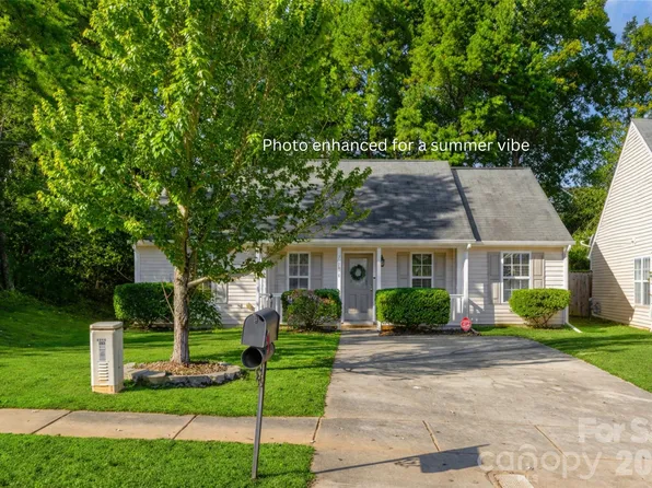 7616 Silver Arrow Dr, Charlotte, NC 28273