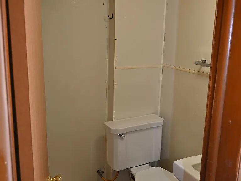 Park Apartments — Photo 18