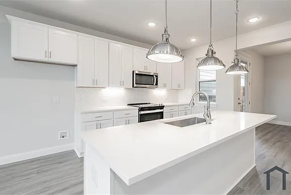9609 Thorncrown Ln — Photo 22