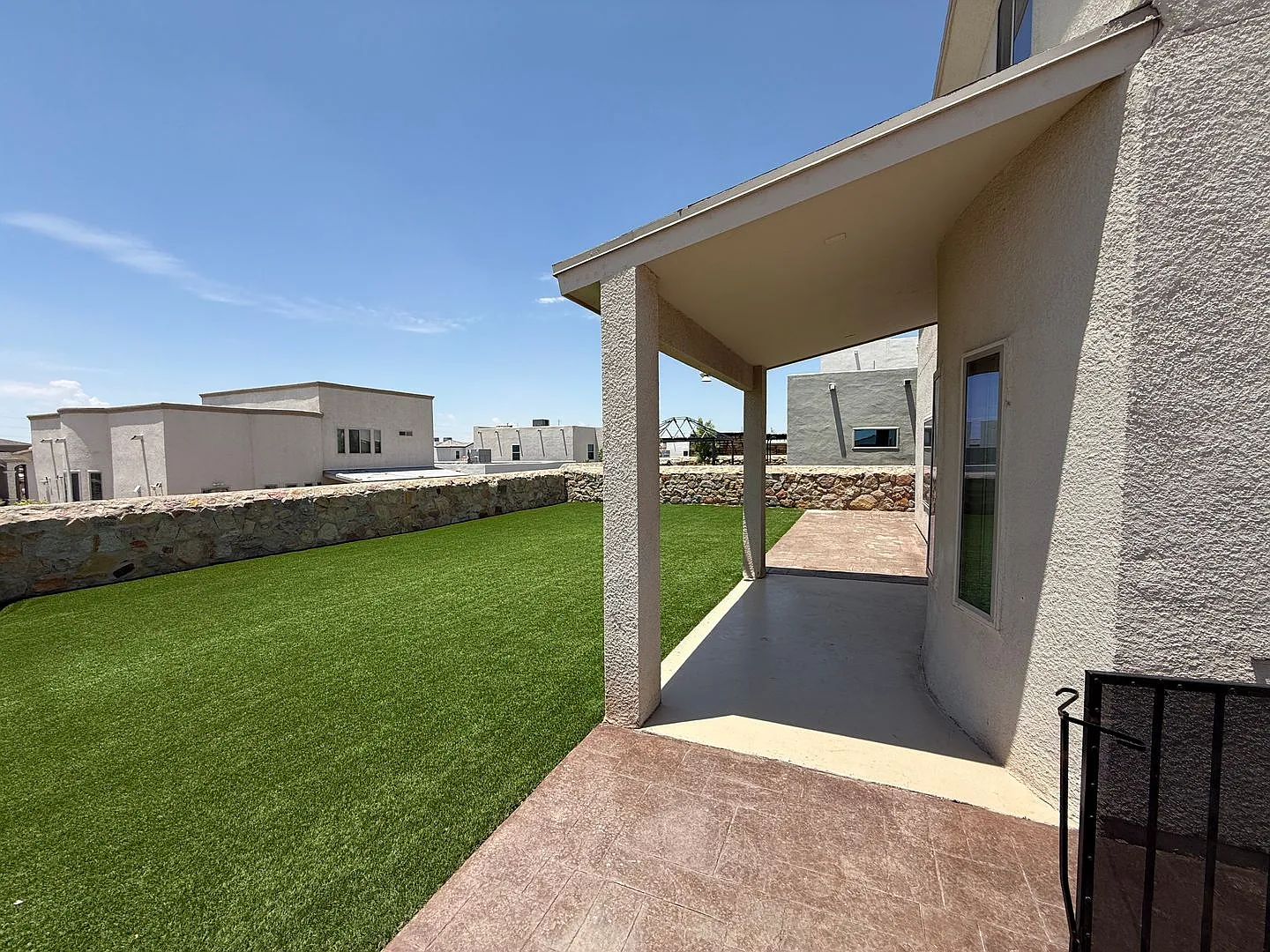 Upper Valley 4 Bdrm 2.5 Bath — Photo 2
