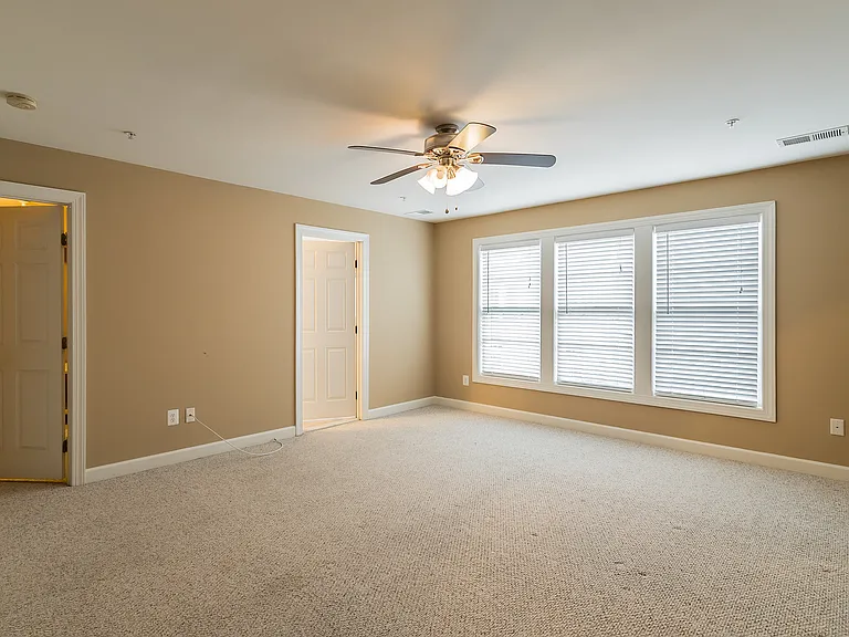7979 Vigne Ct — Photo 17
