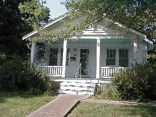 1st image of 1002 E Peoria St