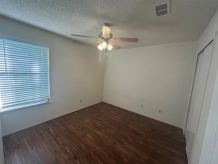 12310 Jaguar Dr — Photo 12