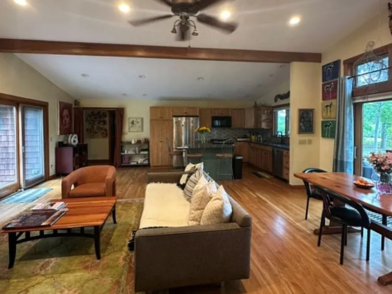 44 Lynn Ave — Photo 4