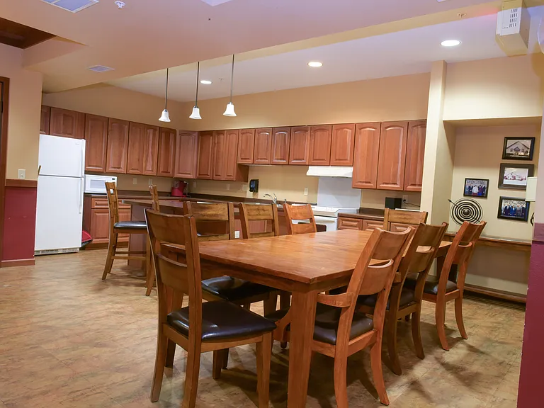 Bottineau Ridge Apartments — Photo 12