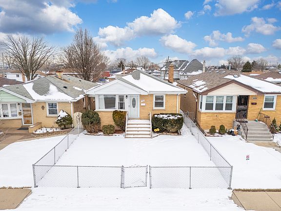 3rd image of 7711 Neenah Ave