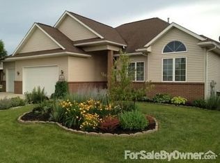 2402 Suncrest Dr, Ames, IA 50014