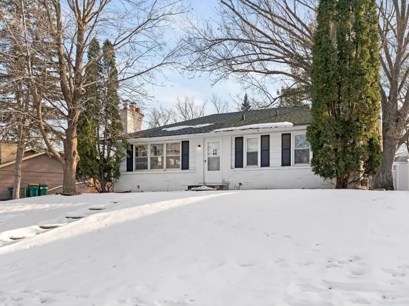 4409 W 89th St, Bloomington, MN 55437