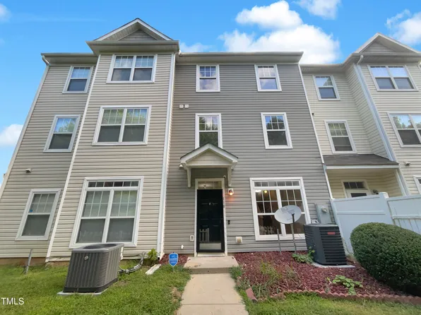 320 Gilman Ln Unit 110, Raleigh, NC 27610