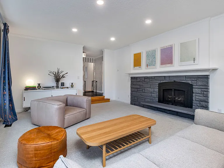 16933 Greentree Ave — Photo 7