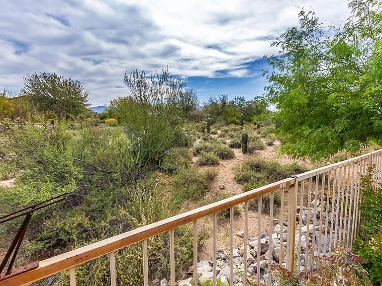 4402 W Cloud Ranch Pl — Photo 40