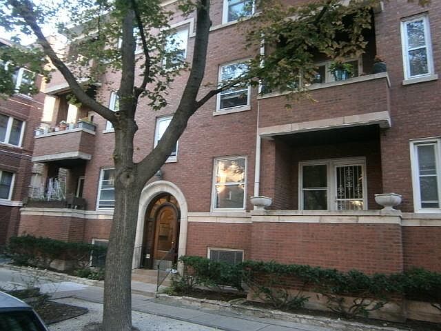 1st image of 7409 N Greenview Ave