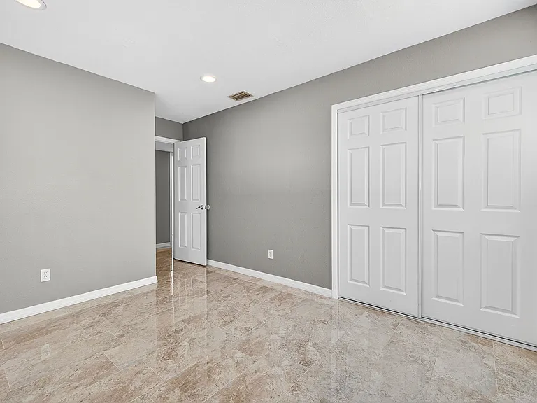 1303 SW 16th Ter #101 — Photo 18