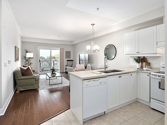 3rd image of 91 Raglan St #314