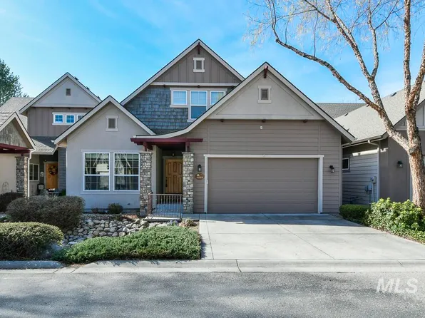 4886 N Ellicott Ln, Garden City, ID 83703