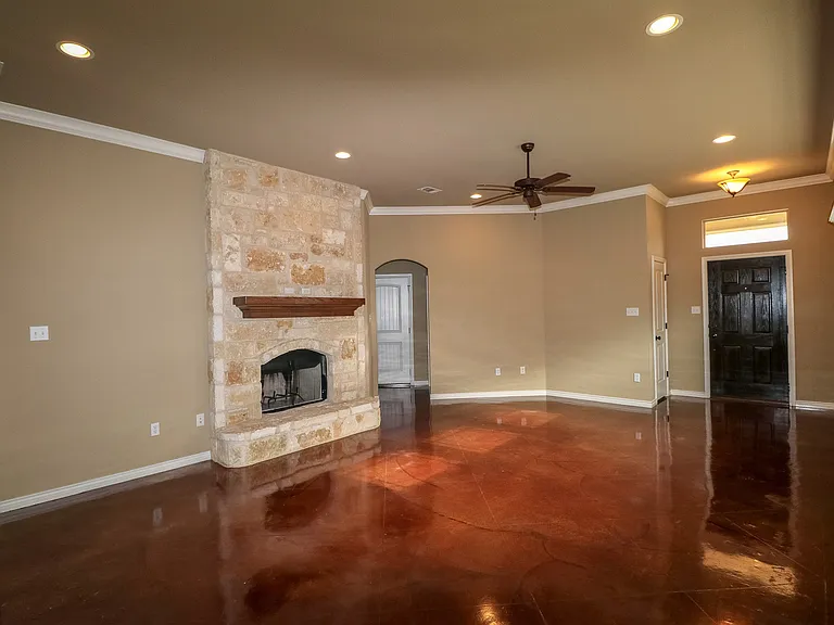 3004 Silver Saddle Dr — Photo 4