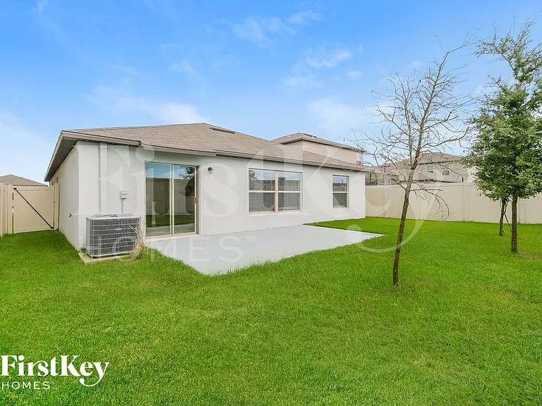 6117 Tremeza Pl — Photo 15