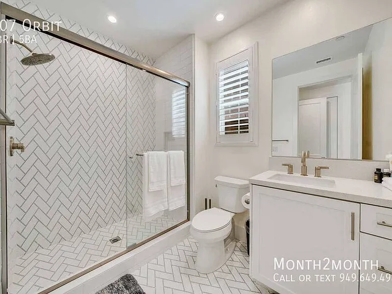 107 Orbit — Photo 38