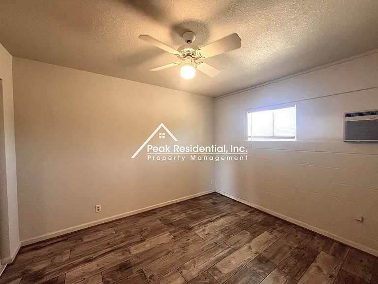 3201 Leona Cir — Photo 17